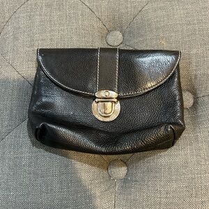 Marc Jacob’s black clutch